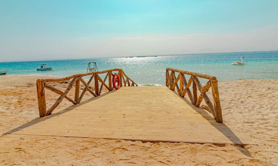 Magawish Island hurghada boat trips with Lunch & Transfers