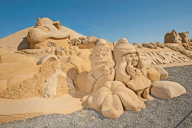 Sand city Museum Hurghada Transfer + Tickets